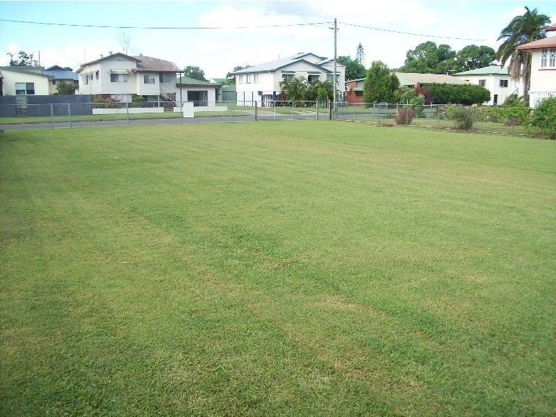 14 Smith Street, Proserpine QLD 4800