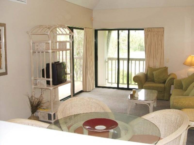 Unit 1433 Cascade Condominiums, Laguna Quays QLD 4800