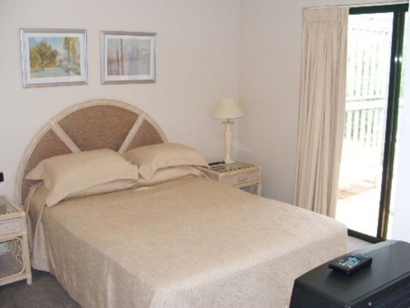 Unit 1433 Cascade Condominiums, Laguna Quays QLD 4800