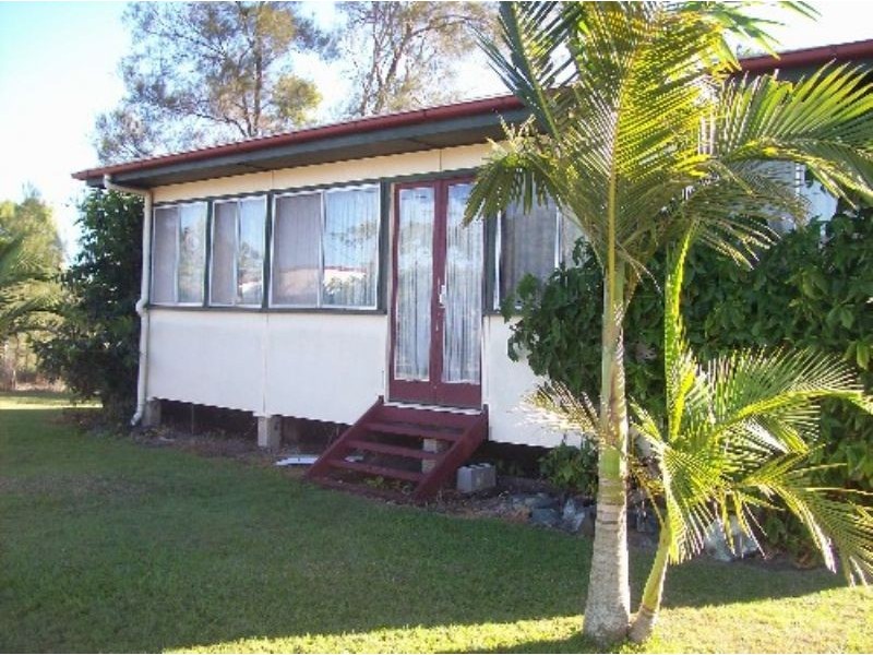 8 Joan Street, Proserpine QLD 4800