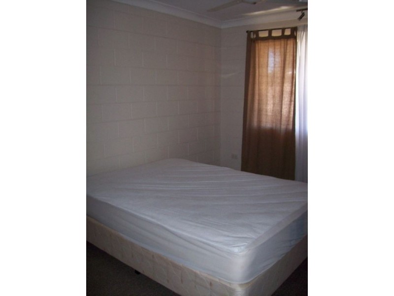 5/15 Hinschen Street, Proserpine QLD 4800