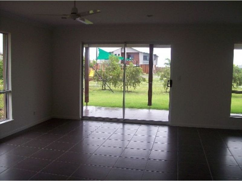 1/12  Calista Court, Proserpine QLD 4800