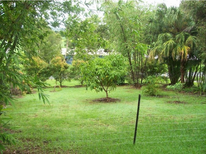 25 Pini Road, Strathdickie QLD 4800