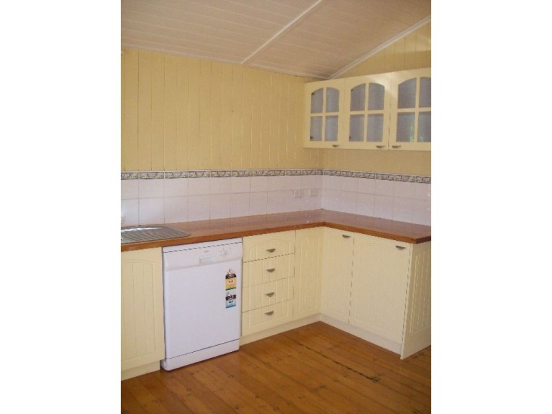 40 Herbert Street, Proserpine QLD 4800