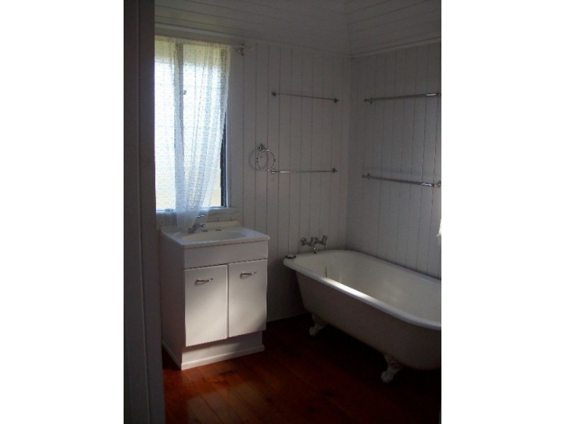 40 Herbert Street, Proserpine QLD 4800