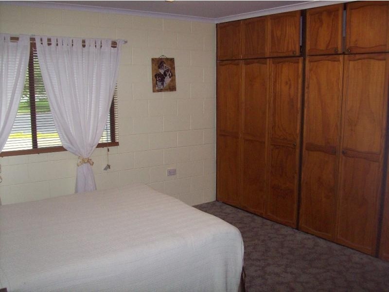 2 Foxlee Street, Proserpine QLD 4800
