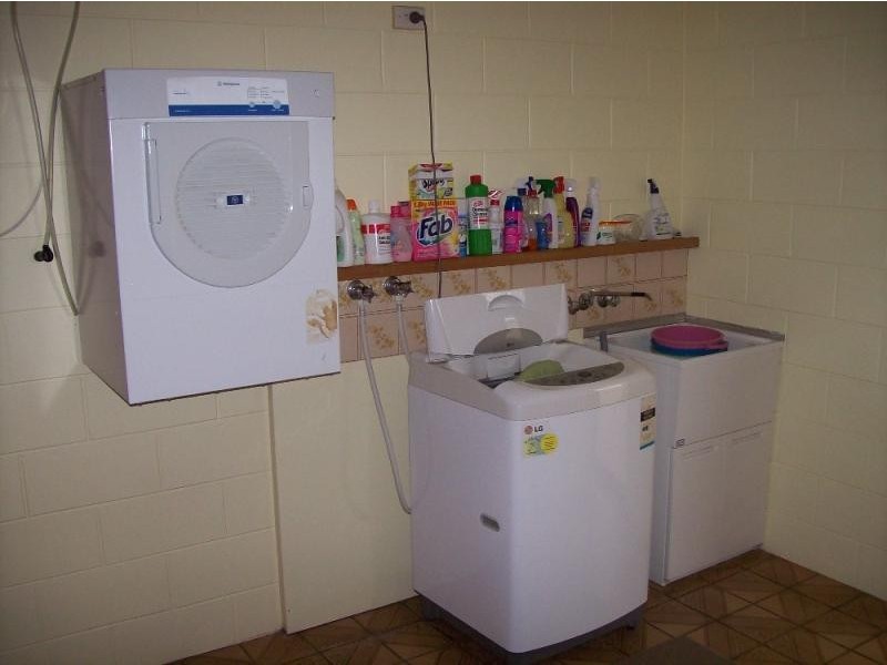 2 Foxlee Street, Proserpine QLD 4800