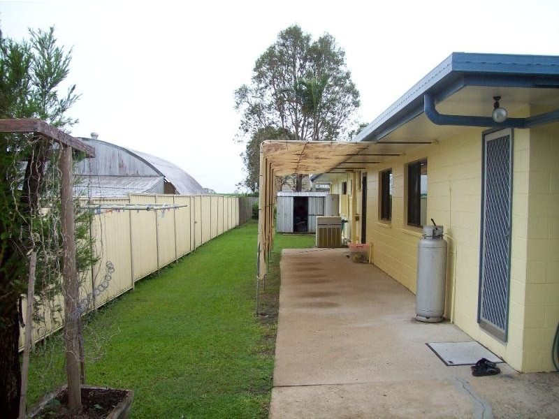 2 Foxlee Street, Proserpine QLD 4800