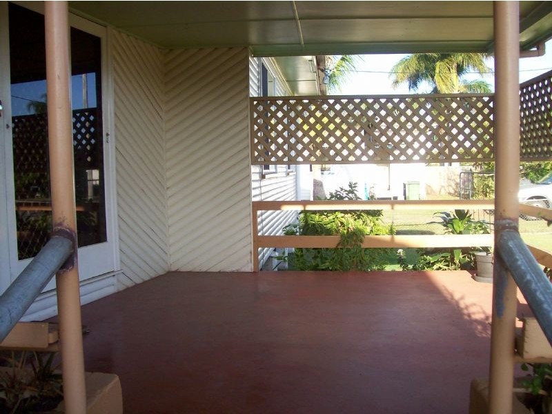 8 Phaff Street, Proserpine QLD 4800