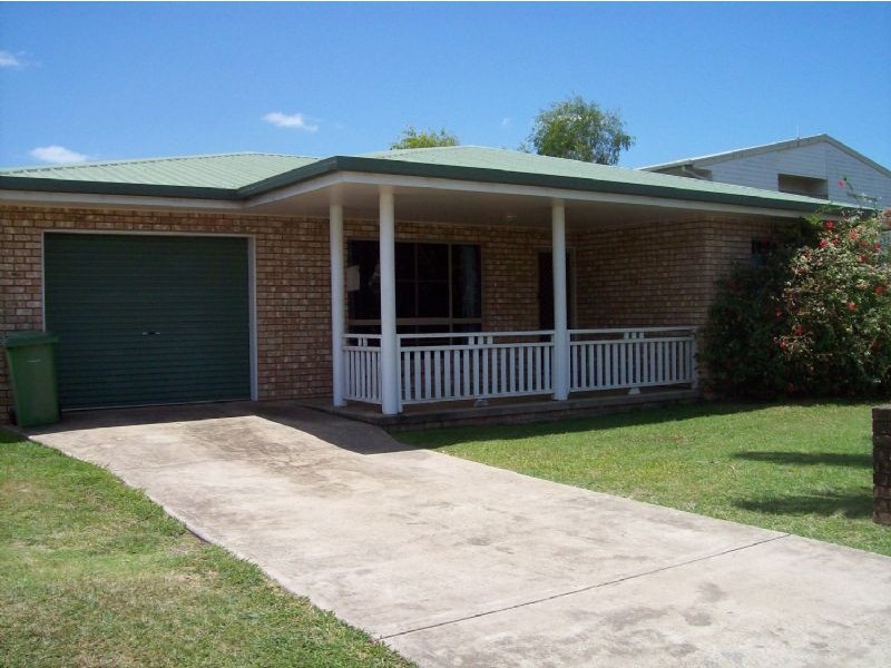 4  Eddie Street, Proserpine QLD 4800