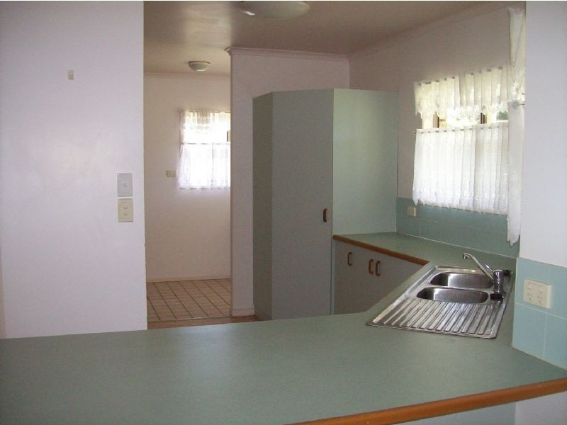 4  Eddie Street, Proserpine QLD 4800