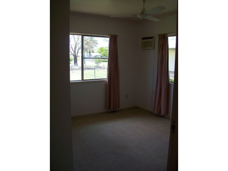 4  Eddie Street, Proserpine QLD 4800