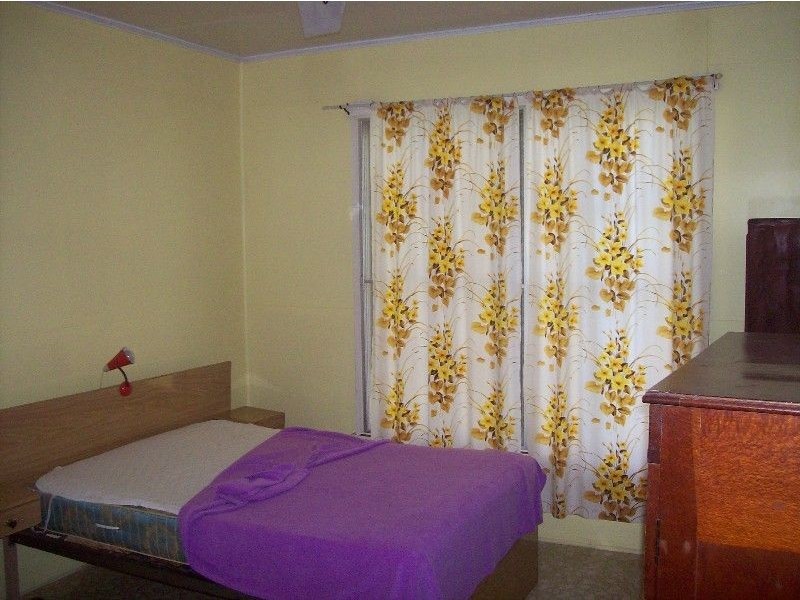 3 Herbert Street, Proserpine QLD 4800