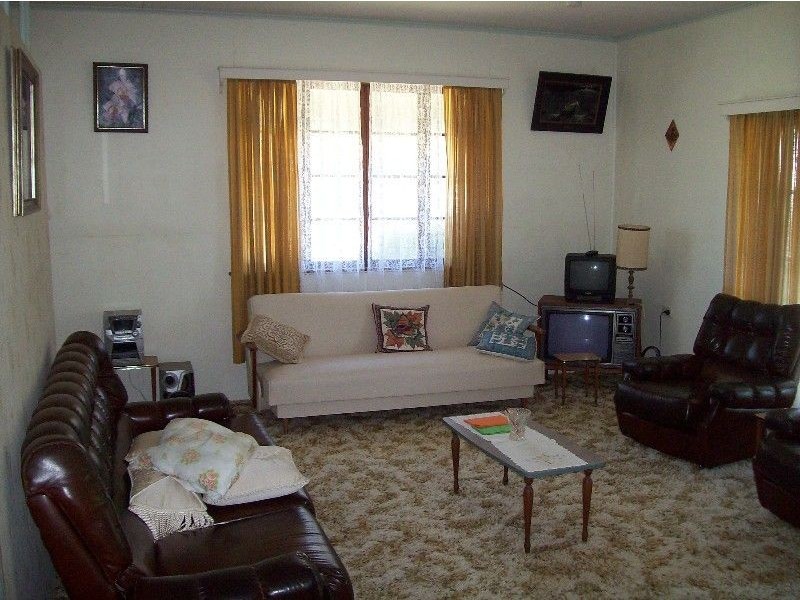 3 Herbert Street, Proserpine QLD 4800