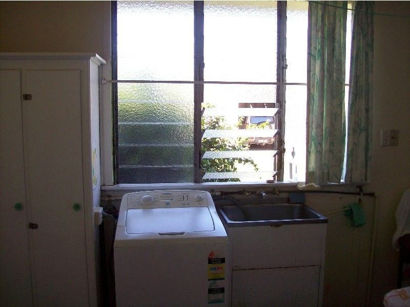 3 Herbert Street, Proserpine QLD 4800