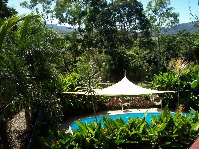 1016 Shute Harbour Road, Mount Marlow QLD 4800