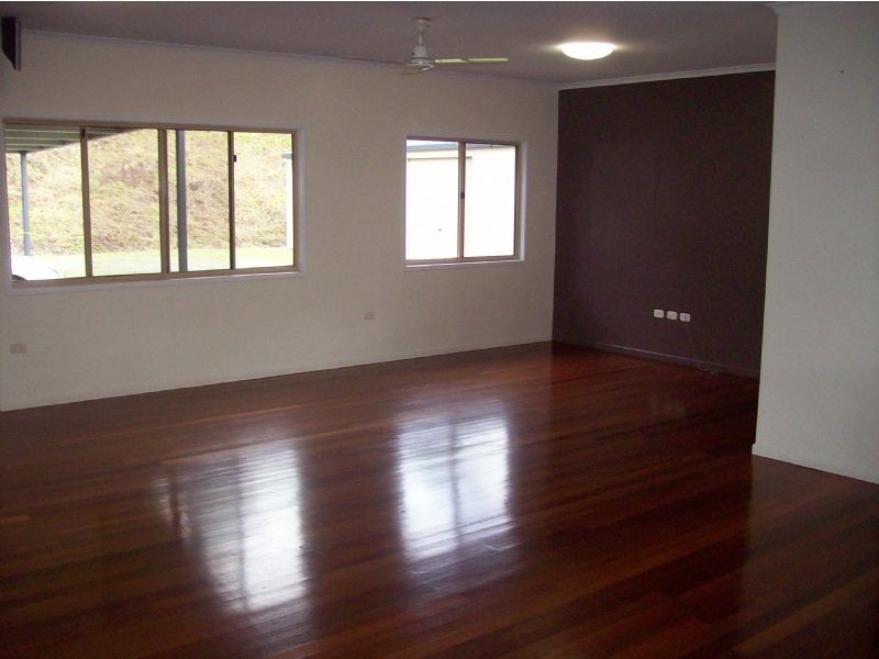 1016 Shute Harbour Road, Mount Marlow QLD 4800