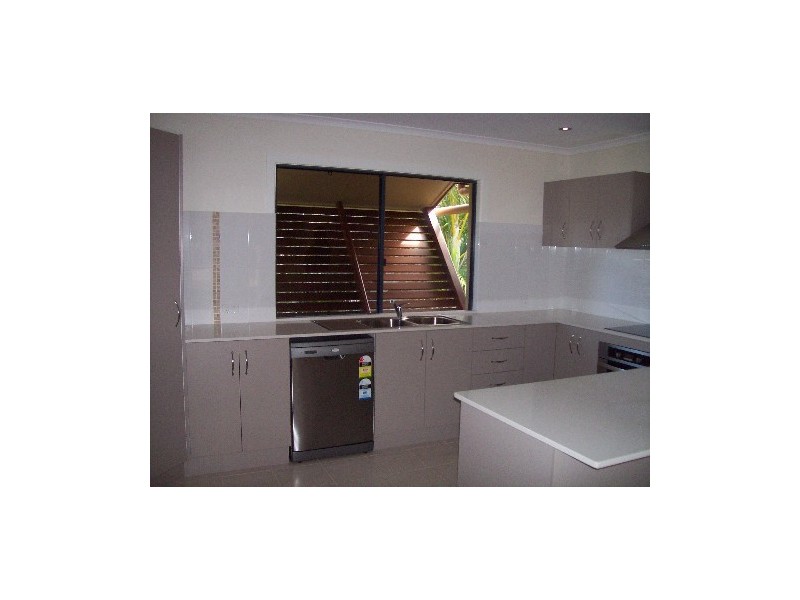 Unit 4/16 Marathon Street, Proserpine QLD 4800