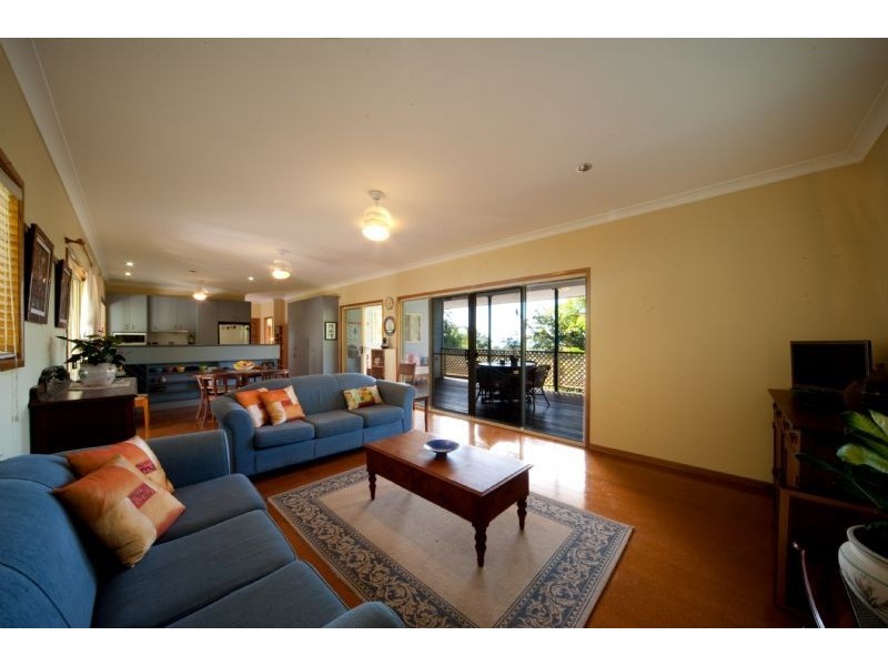 10 Arundel Court, Cannonvale QLD 4802