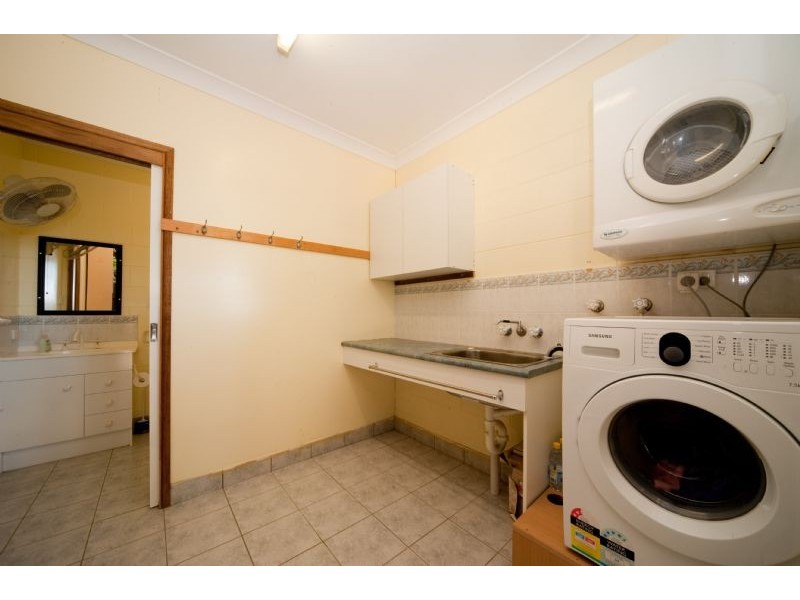 10 Arundel Court, Cannonvale QLD 4802