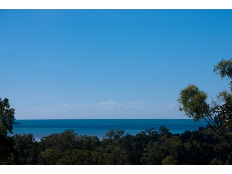 10 Arundel Court, Cannonvale QLD 4802