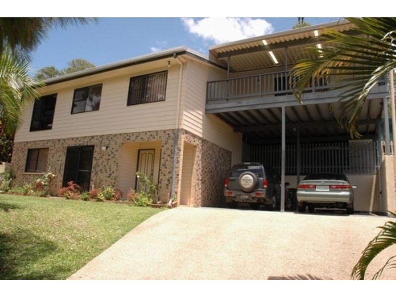 8 Grace Avenue, Cannonvale QLD 4802
