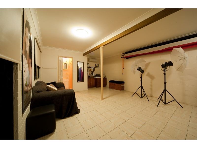 8 Grace Avenue, Cannonvale QLD 4802