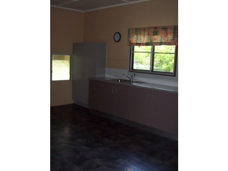 13 Elizabeth Street, Proserpine QLD 4800