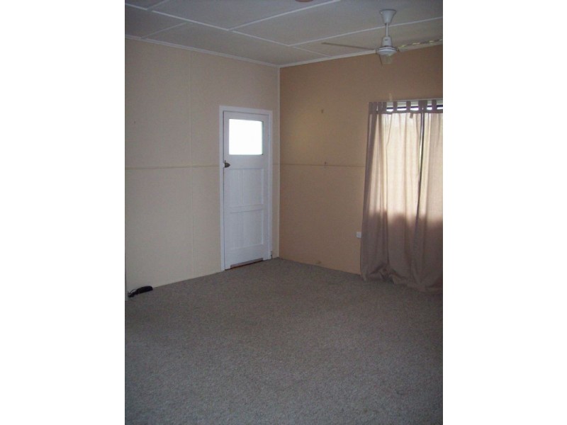 13 Elizabeth Street, Proserpine QLD 4800