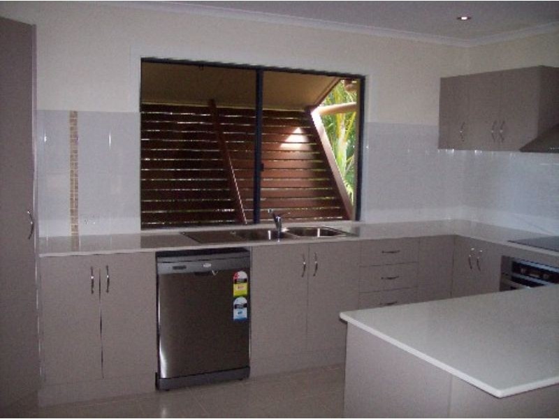 5/16 Marathon Street, Proserpine QLD 4800