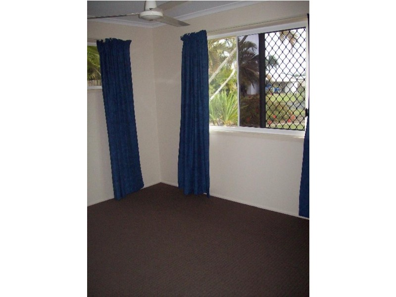 1/8 Gardenia Street, Proserpine QLD 4800