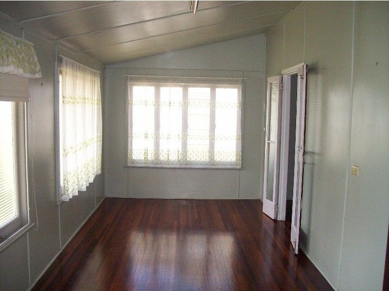 10 Holmes Street, Proserpine QLD 4800