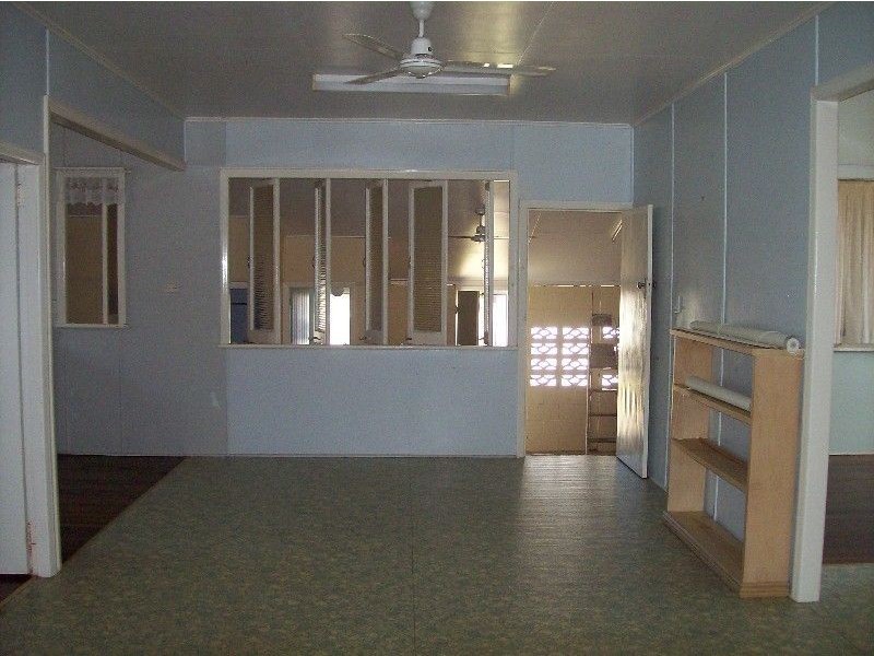 10 Holmes Street, Proserpine QLD 4800