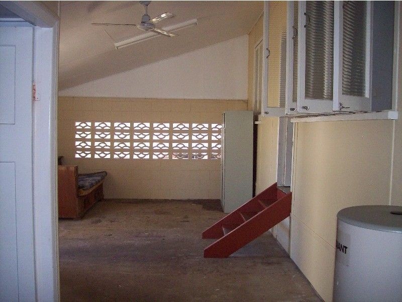 10 Holmes Street, Proserpine QLD 4800