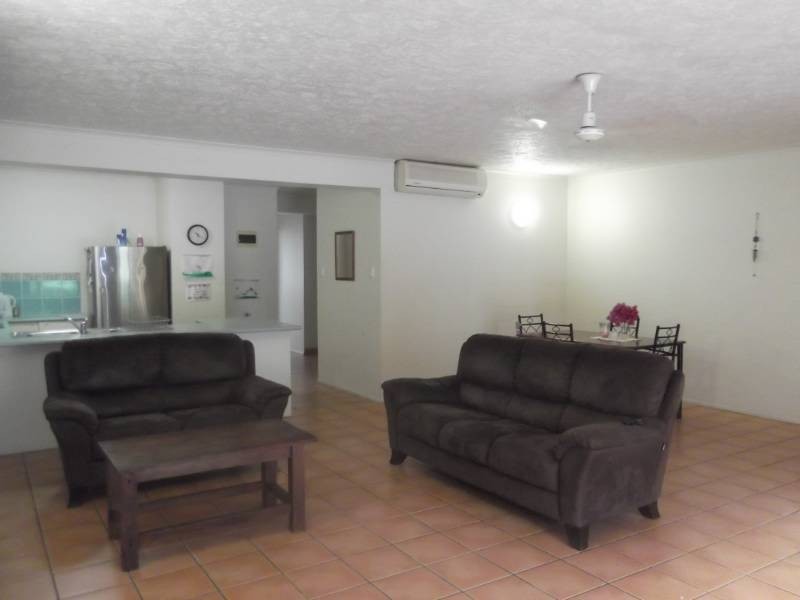 20 Island Drive, Cannonvale QLD 4802