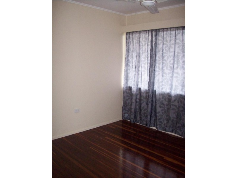 184 Main Street, Proserpine QLD 4800