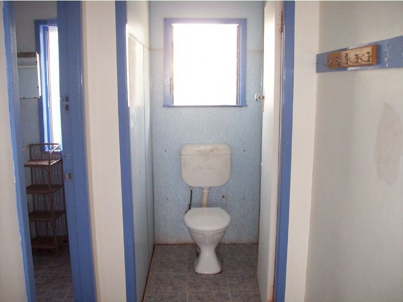 8 Davy Avenue, Proserpine QLD 4800