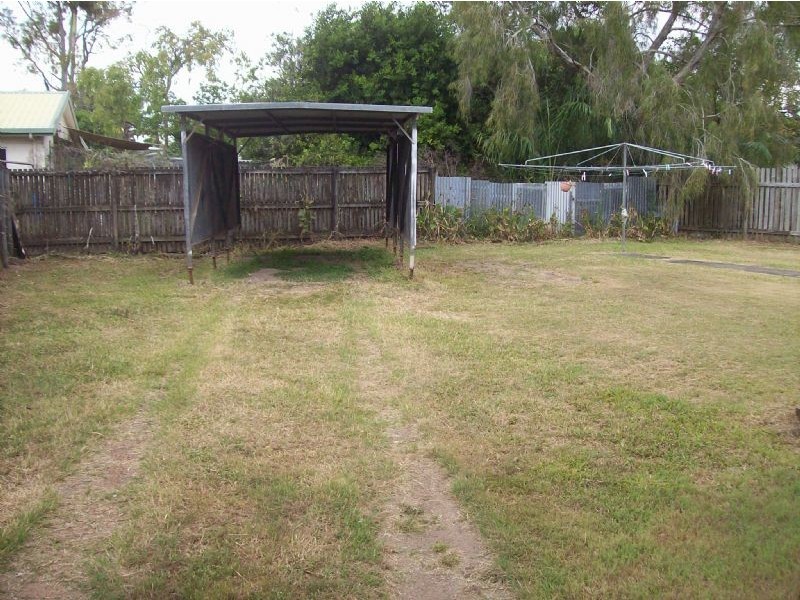 8 Davy Avenue, Proserpine QLD 4800