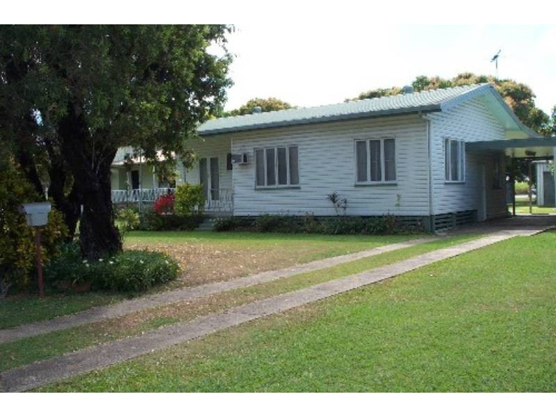 17 Davy Avenue, Proserpine QLD 4800