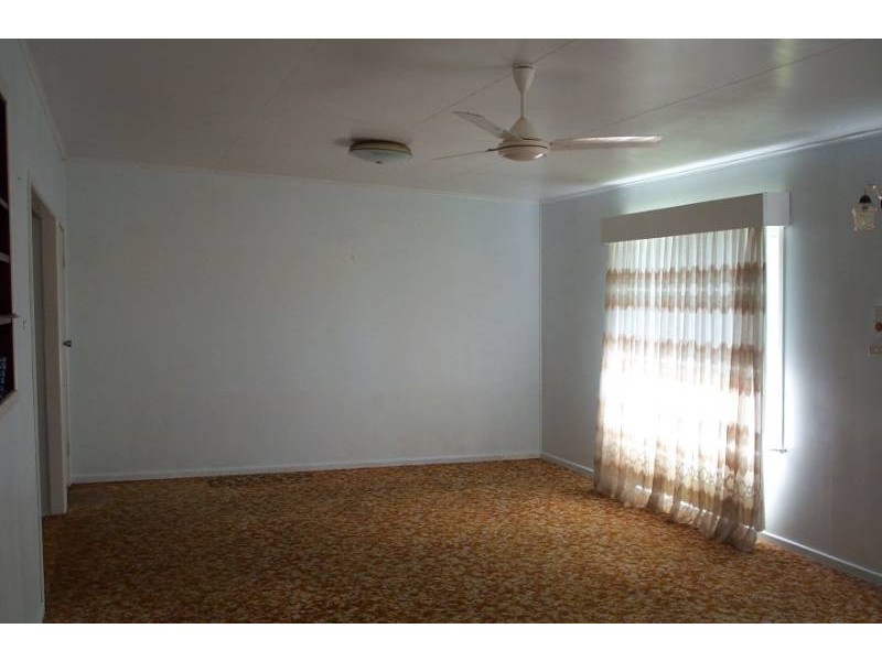 17 Davy Avenue, Proserpine QLD 4800