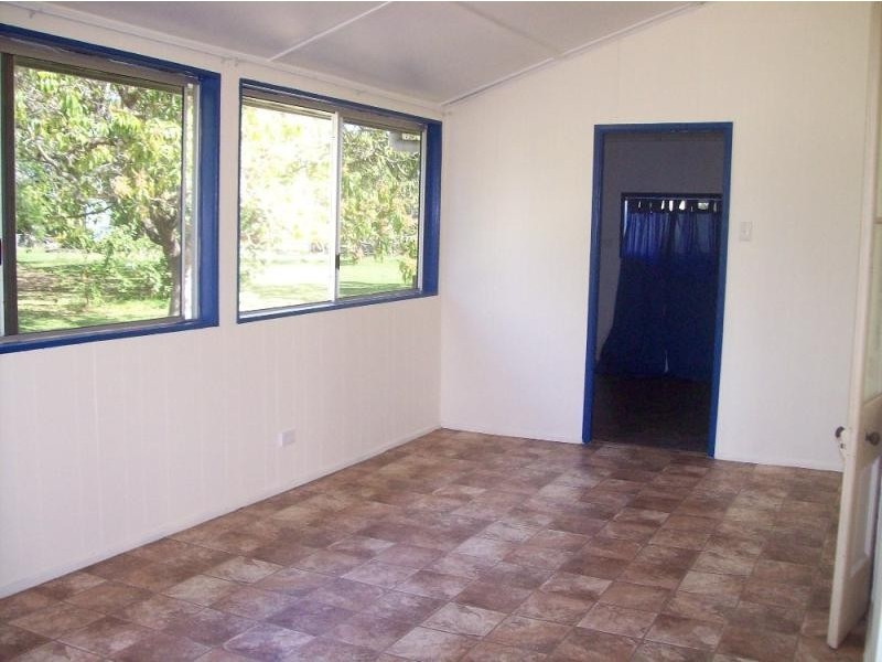 96 Faust Street, Proserpine QLD 4800