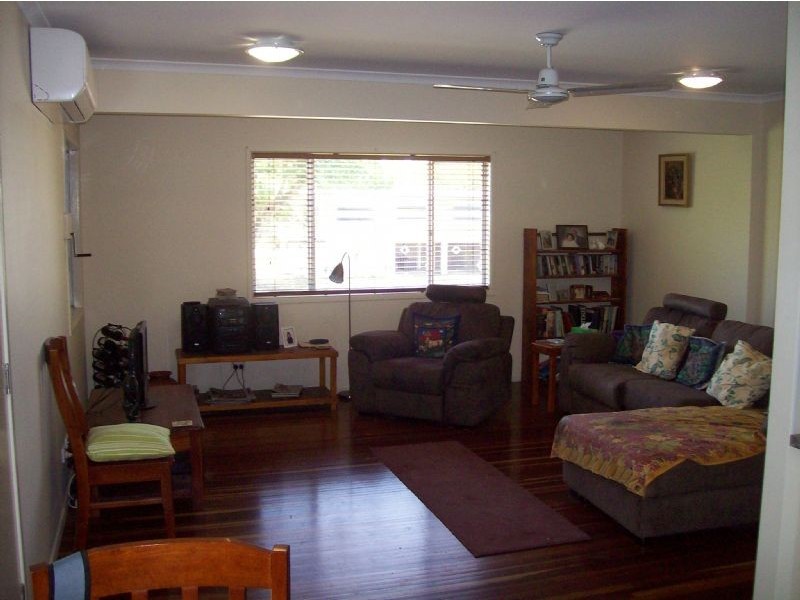 17 Fuller Street, Proserpine QLD 4800