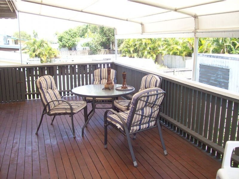 17 Fuller Street, Proserpine QLD 4800