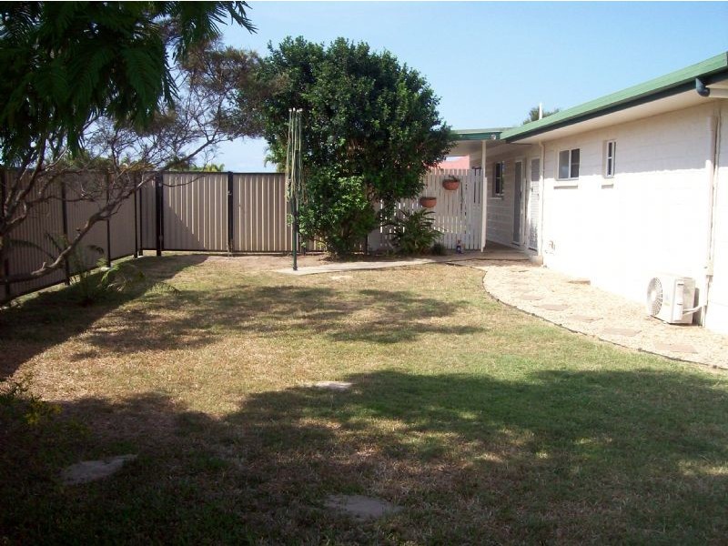 2 Rose Street, Proserpine QLD 4800