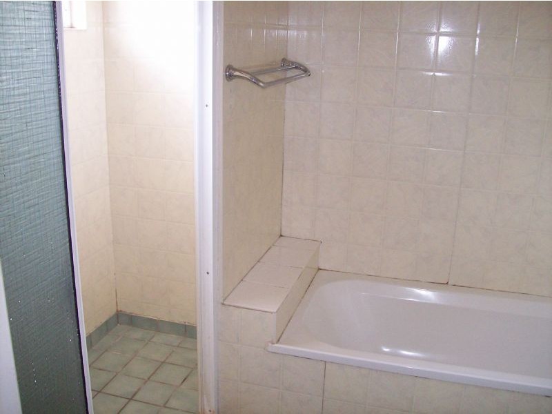 2 Rose Street, Proserpine QLD 4800