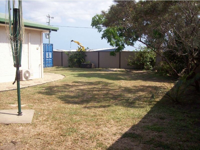 2 Rose Street, Proserpine QLD 4800