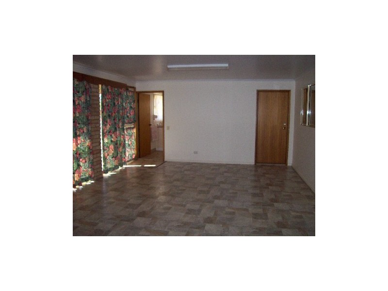 11 Spalla Drive, Proserpine QLD 4800