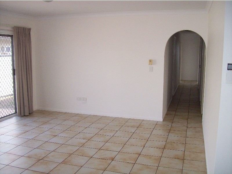 2 Rose Street, Proserpine QLD 4800