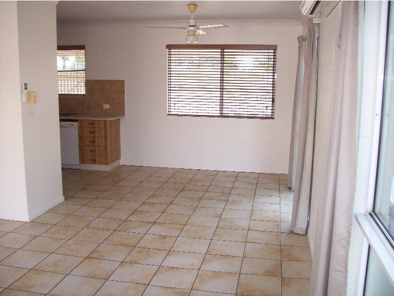 2 Rose Street, Proserpine QLD 4800