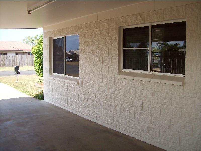 2 Rose Street, Proserpine QLD 4800